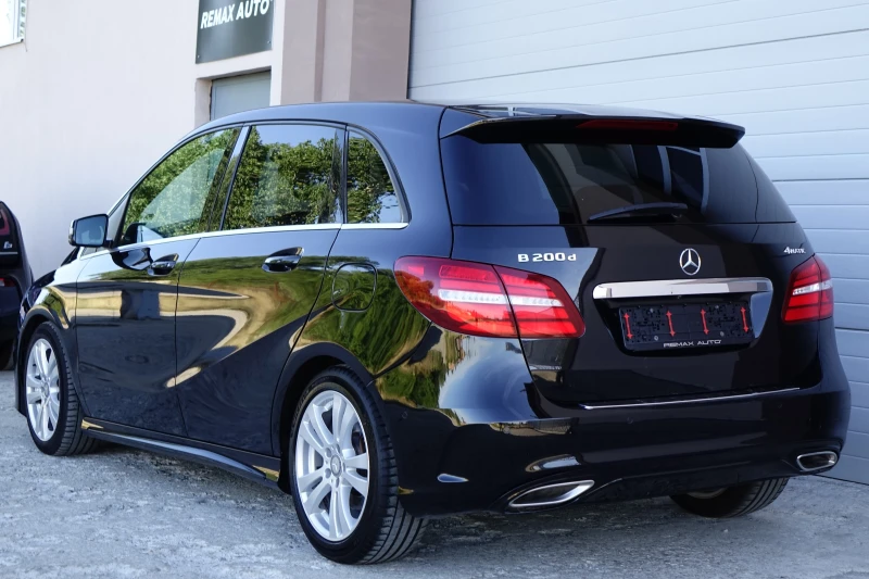 Mercedes-Benz B 200 4 MATIC* AMG PAKET* HARMAN/KARDON* , снимка 7 - Автомобили и джипове - 51671962