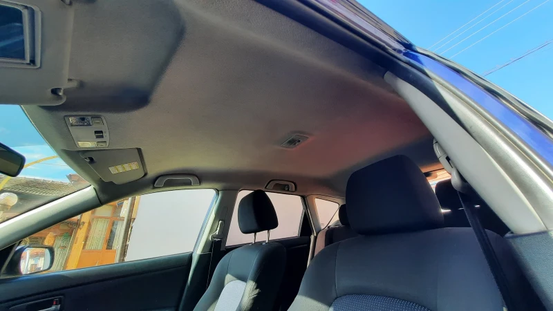 Mazda 3 1.6, снимка 6 - Автомобили и джипове - 52284047