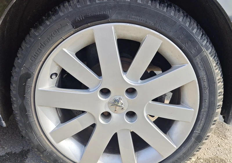 Peugeot 207 1.6 HDi GT, снимка 12 - Автомобили и джипове - 52434384