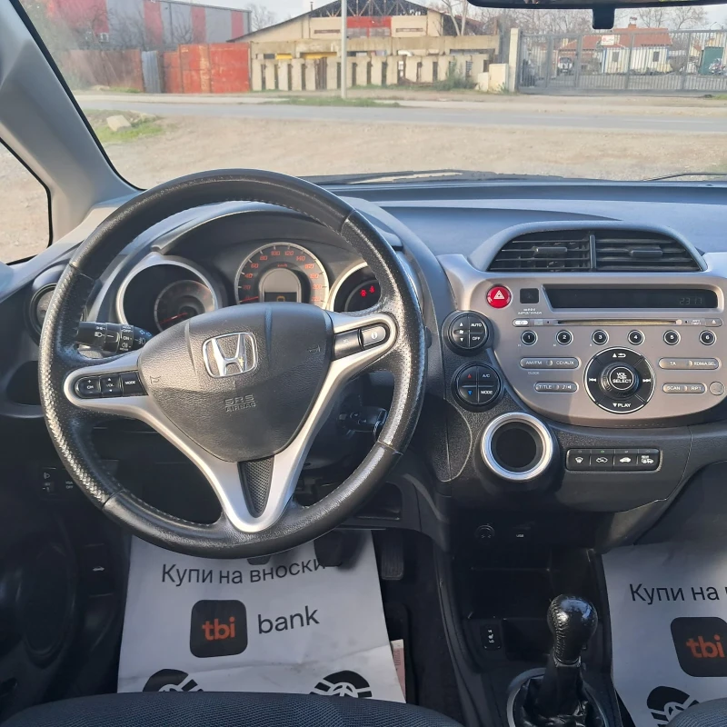 Honda Jazz 1.4i elegance, снимка 13 - Автомобили и джипове - 52669330