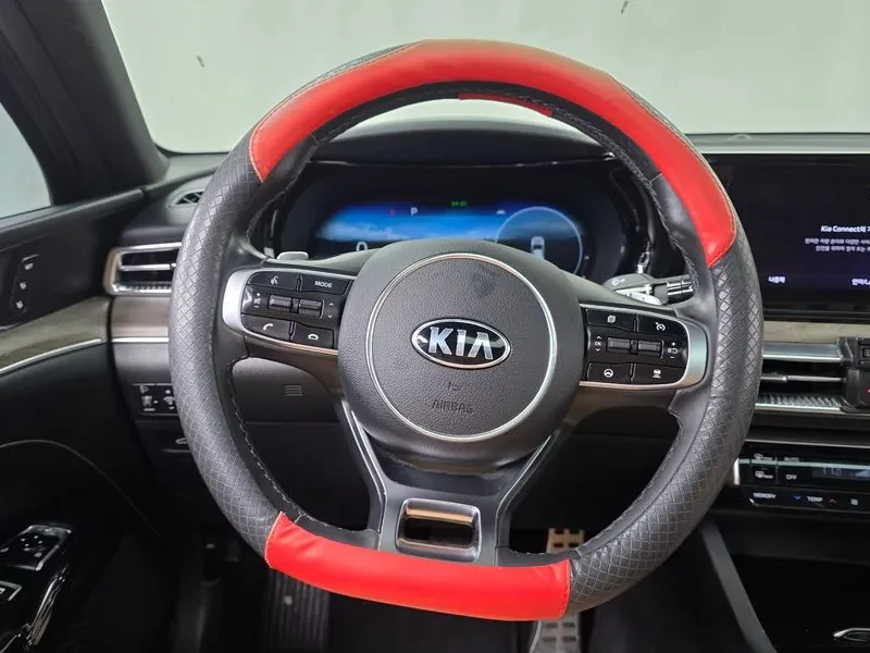 Kia K5 1.6 Turbo Signature, снимка 13 - Автомобили и джипове - 55847145