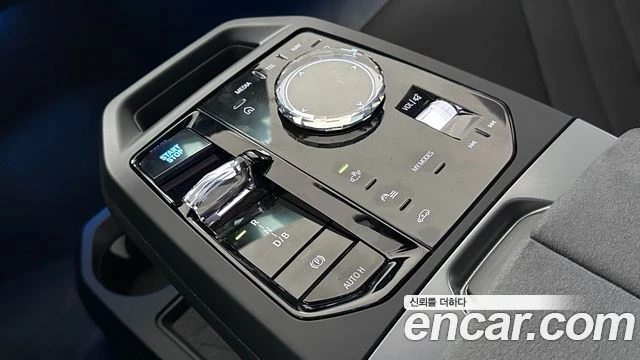 BMW iX, снимка 9 - Автомобили и джипове - 56282113