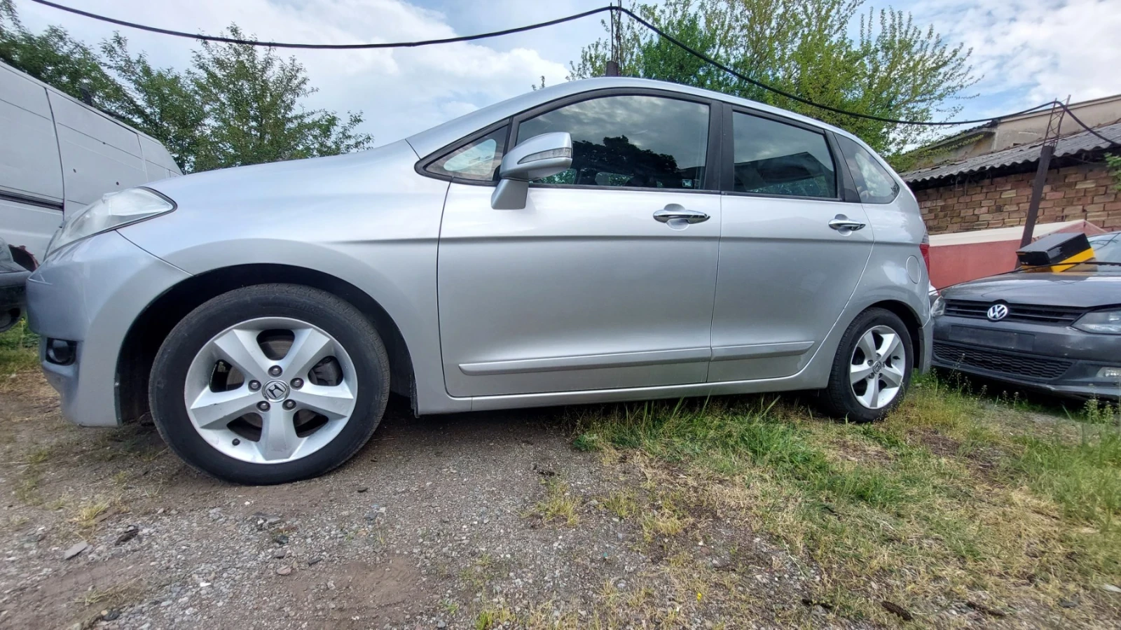 Honda Fr-v 2.2 CTDi - изображение 2