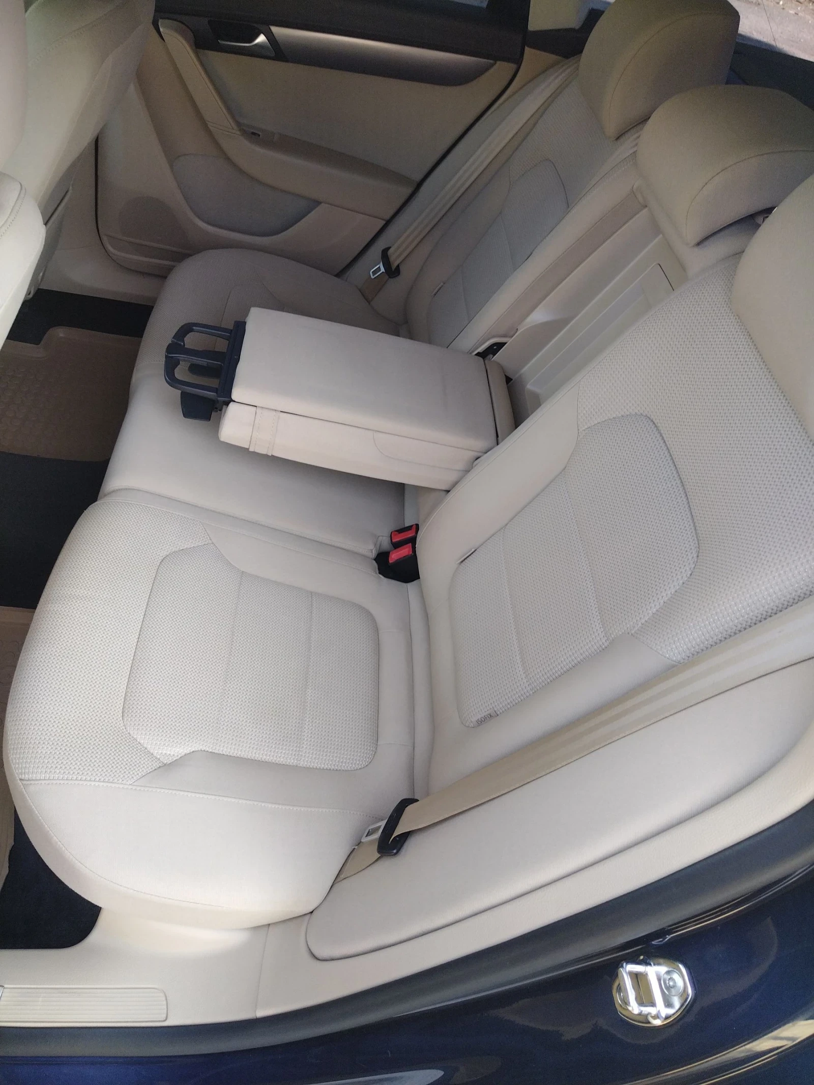 VW Passat 2.0 - изображение 8