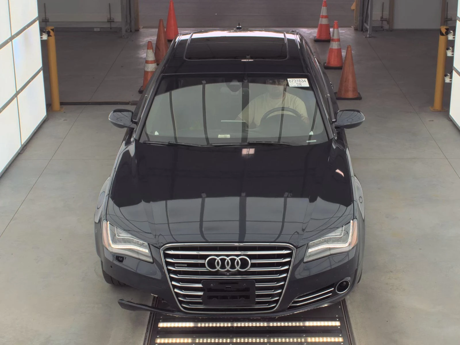Audi A8 L* 4.0T* FULL* LED* ДИСТРОНИК* ОБДУХВАНЕ* МАСАЖ* К - изображение 5