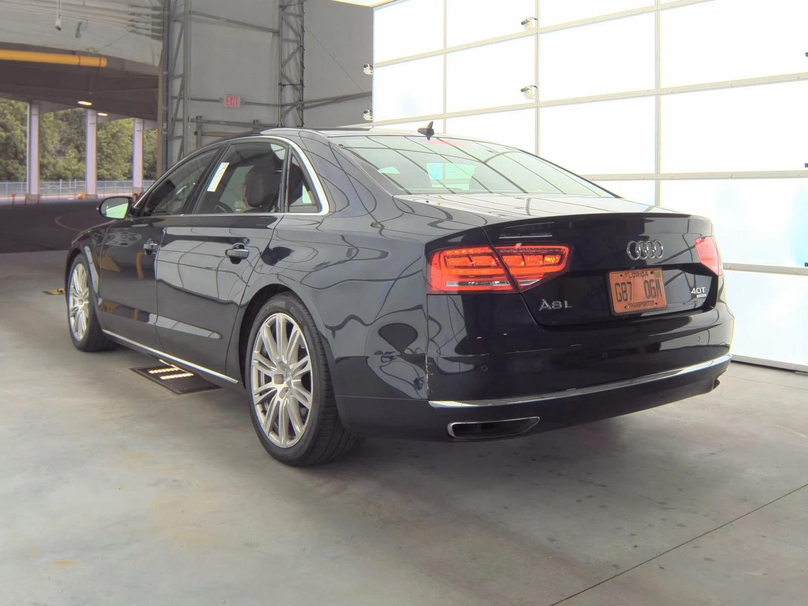 Audi A8 L* 4.0T* FULL* LED* ДИСТРОНИК* ОБДУХВАНЕ* МАСАЖ* К - изображение 4