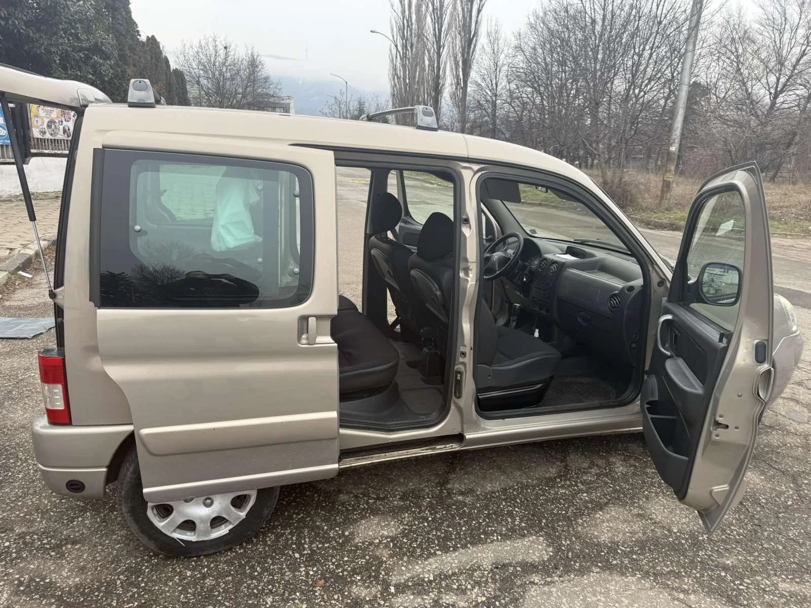 Citroen Berlingo 1.6 - изображение 6