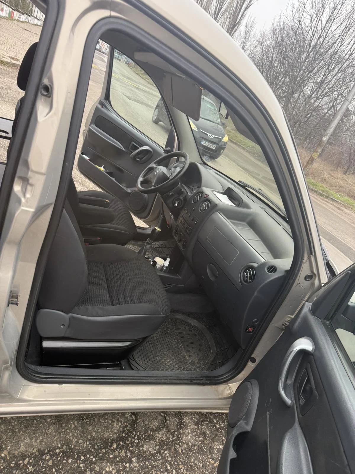 Citroen Berlingo 1.6 - изображение 5