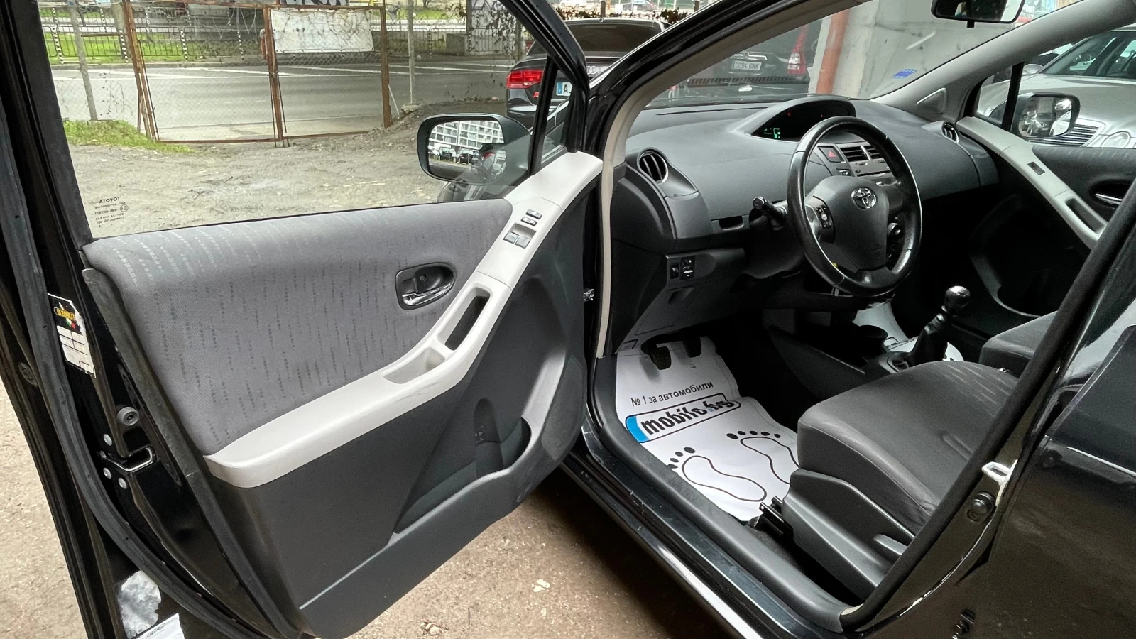 Toyota Yaris ФЕЙС 6 СКОРОСТИ - изображение 9