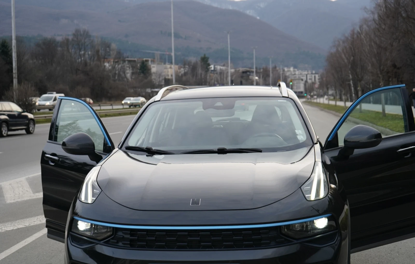 LynkCo 01 ����� ������ (HEV)   ������ + ������������ ����� | Mobile.bg � ����������� 7