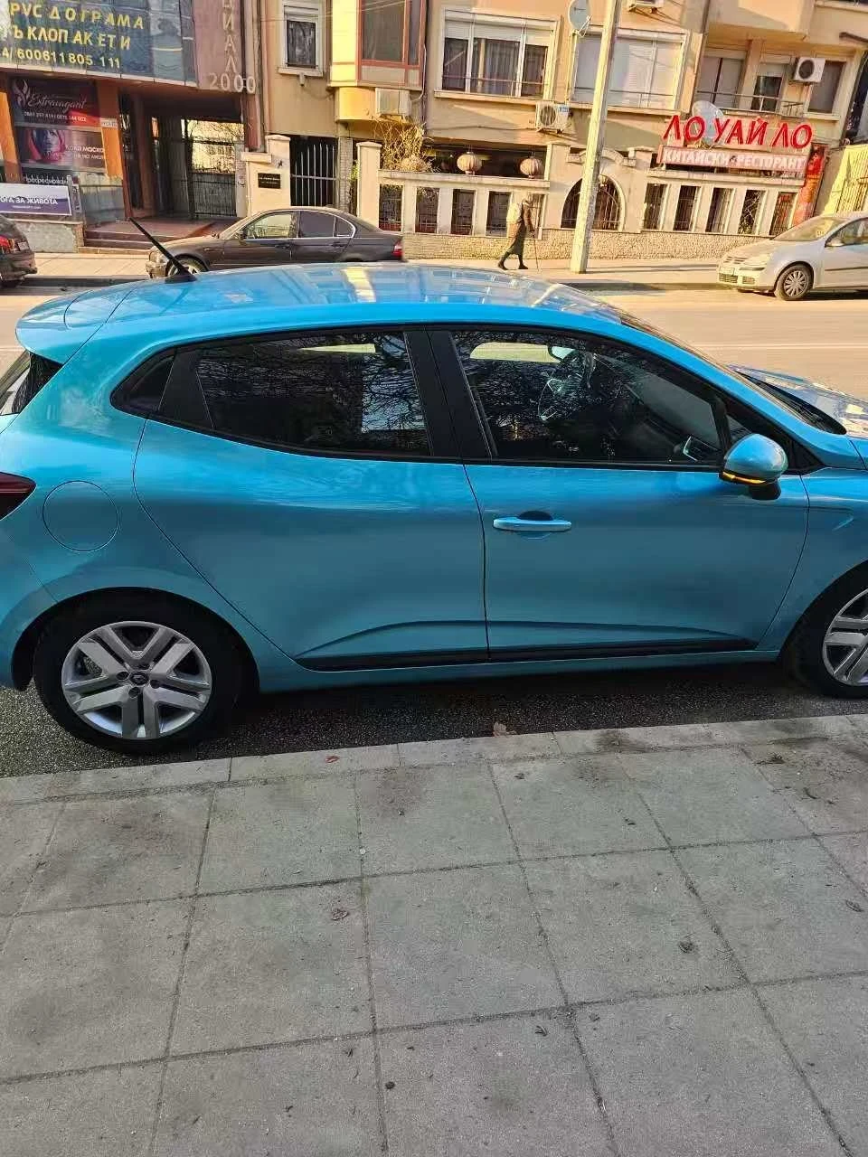 Renault Clio, снимка 2 - Автомобили и джипове - 53783481