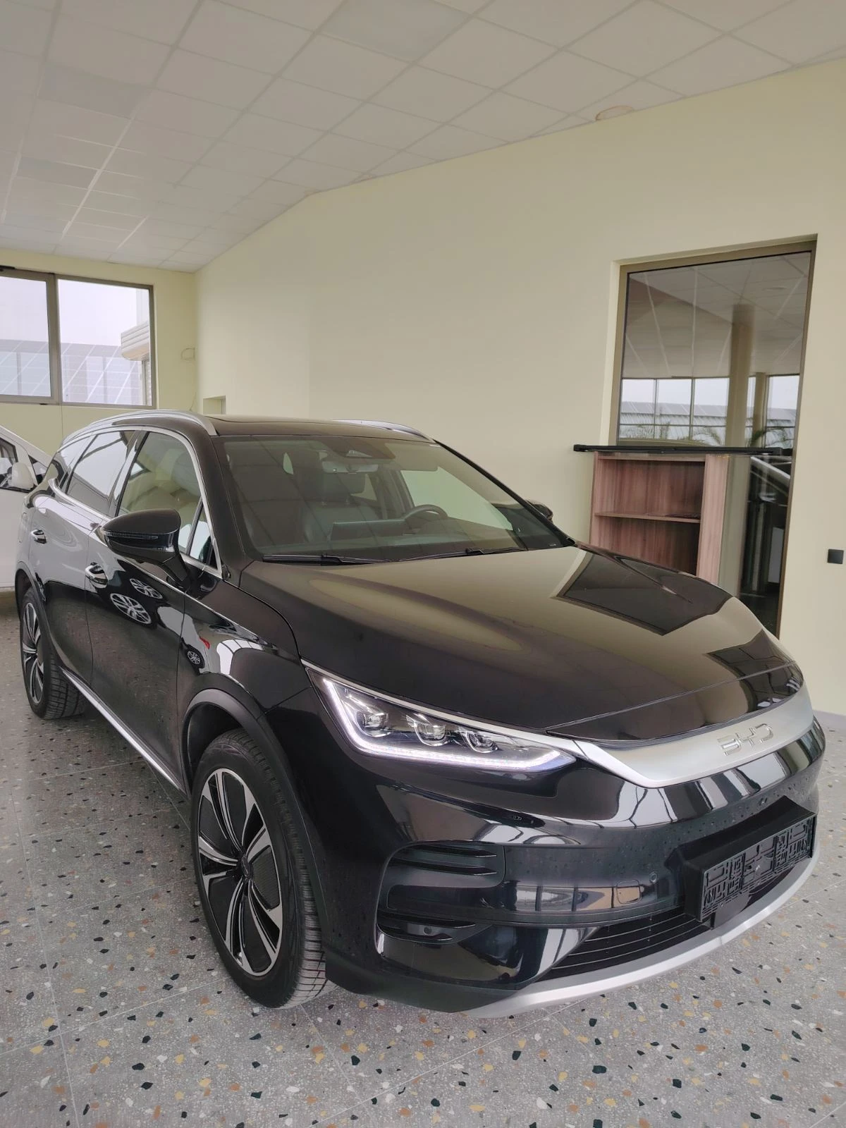 BYD Tang Tang II 517кс.108.8kWh, снимка 5 - Автомобили и джипове - 53809250