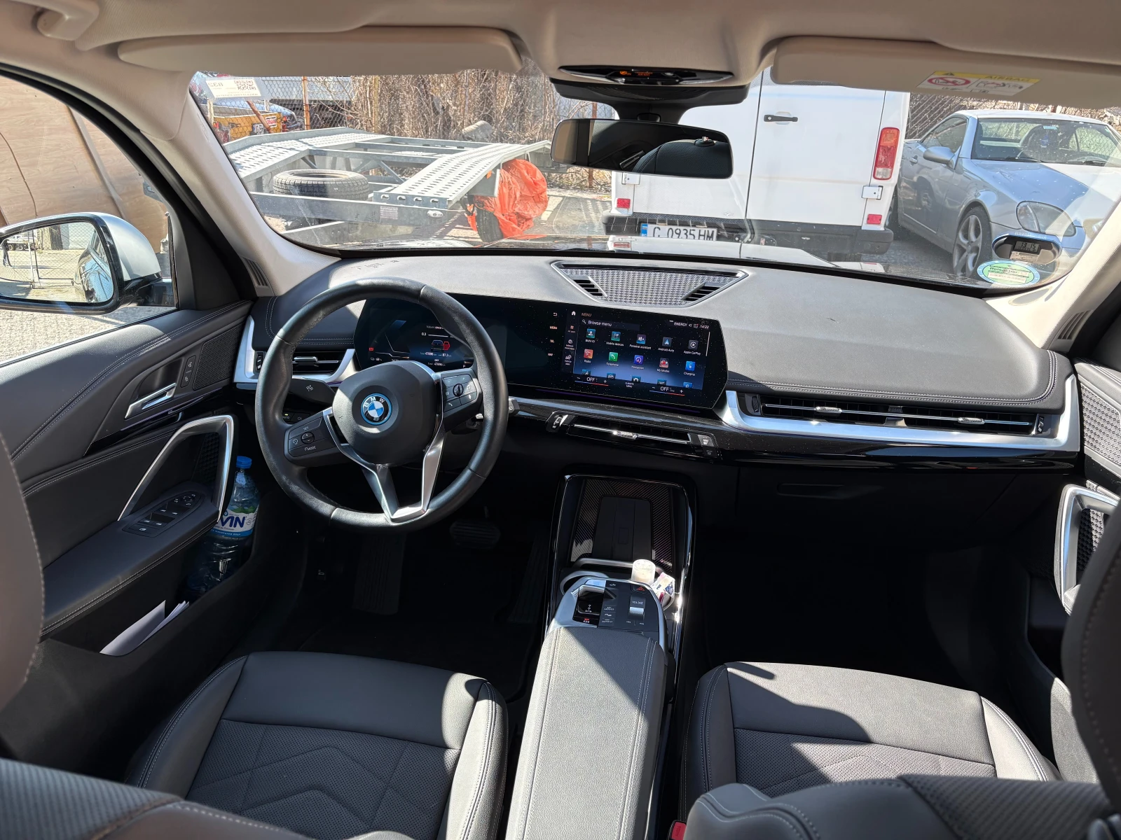 BMW iX1 4x4 , снимка 8 - Автомобили и джипове - 53830179