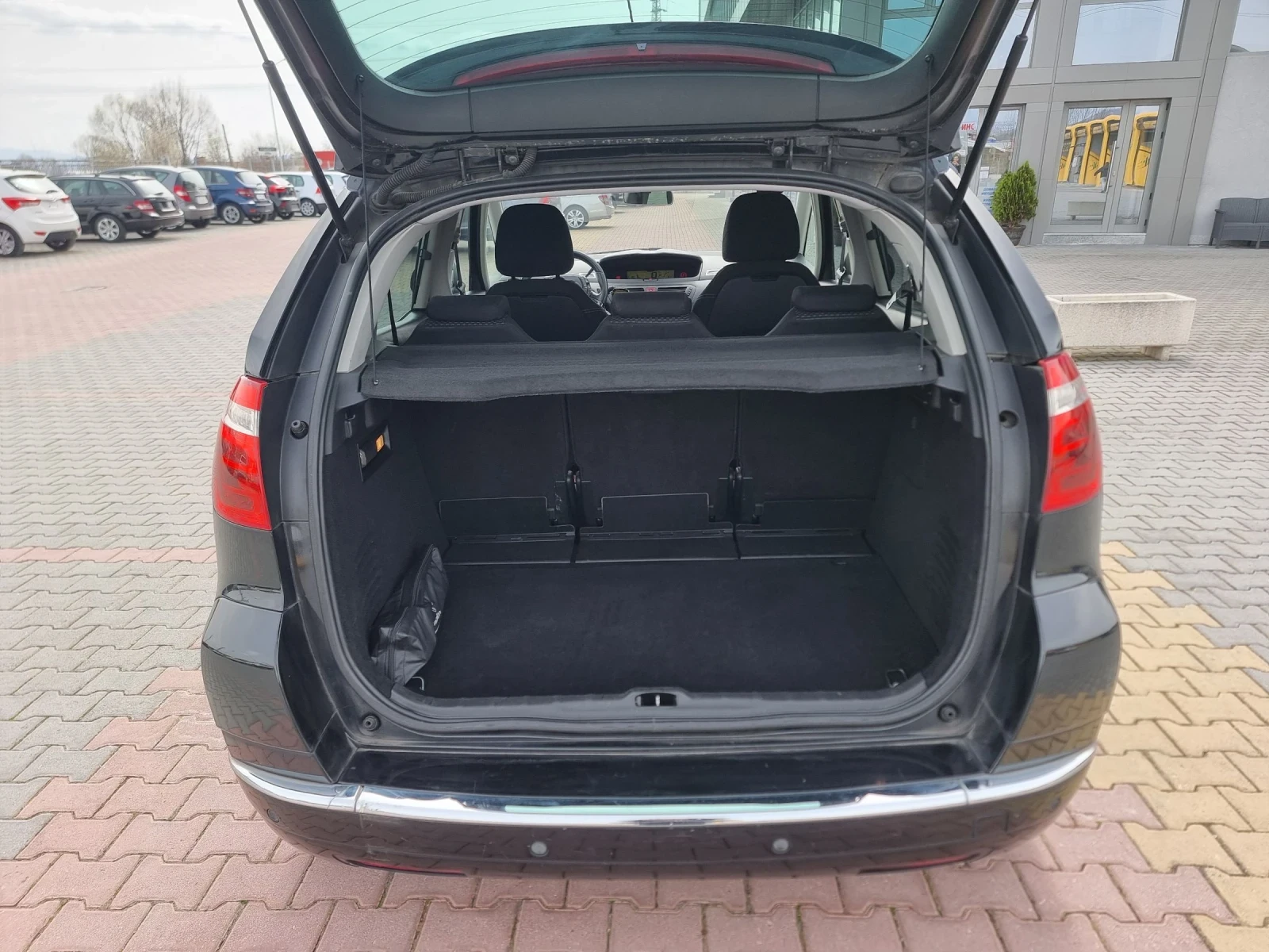 Citroen C4 Picasso 1.6 HDI , снимка 14 - Автомобили и джипове - 53907883