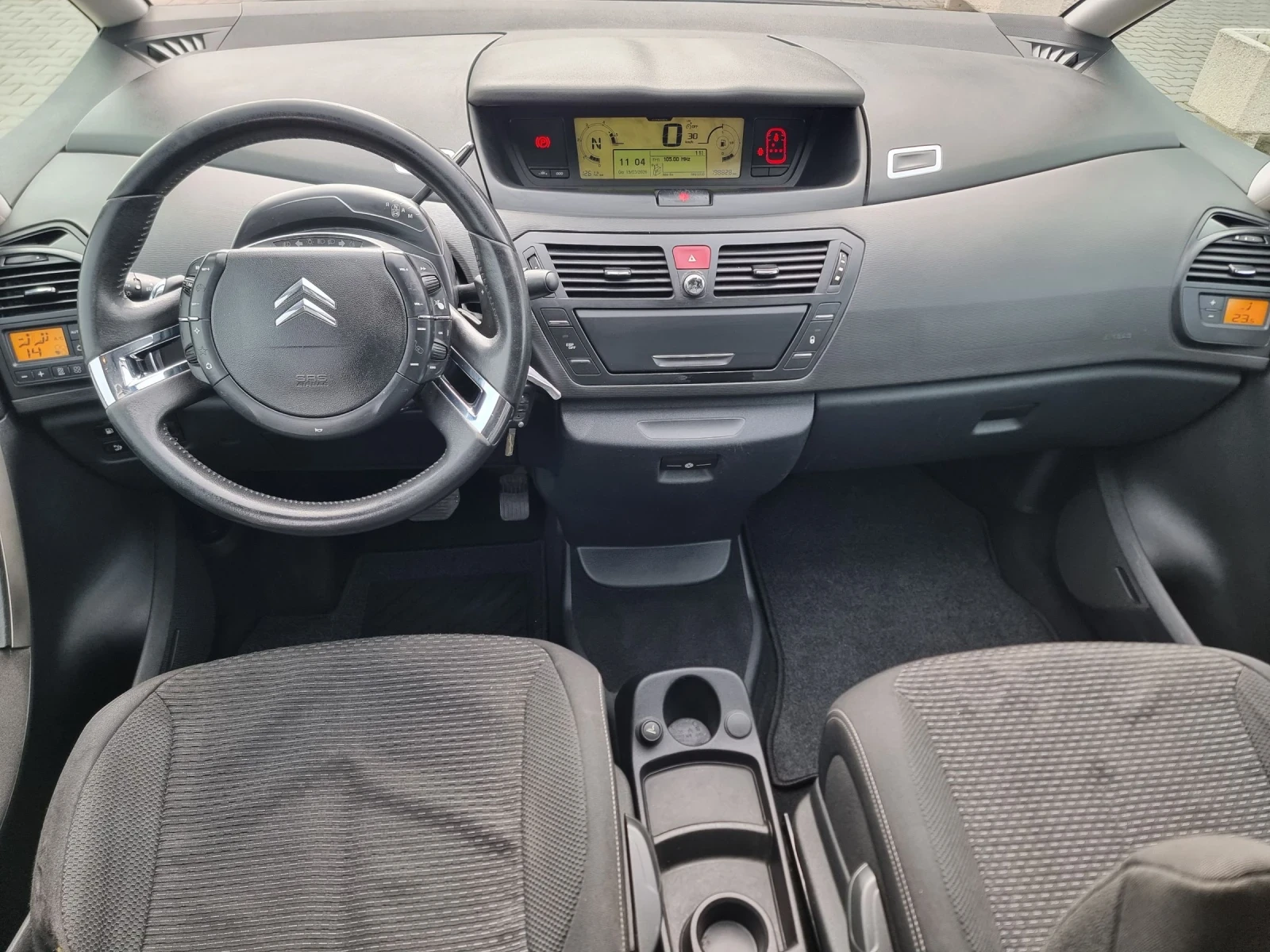 Citroen C4 Picasso 1.6 HDI , снимка 9 - Автомобили и джипове - 53907883