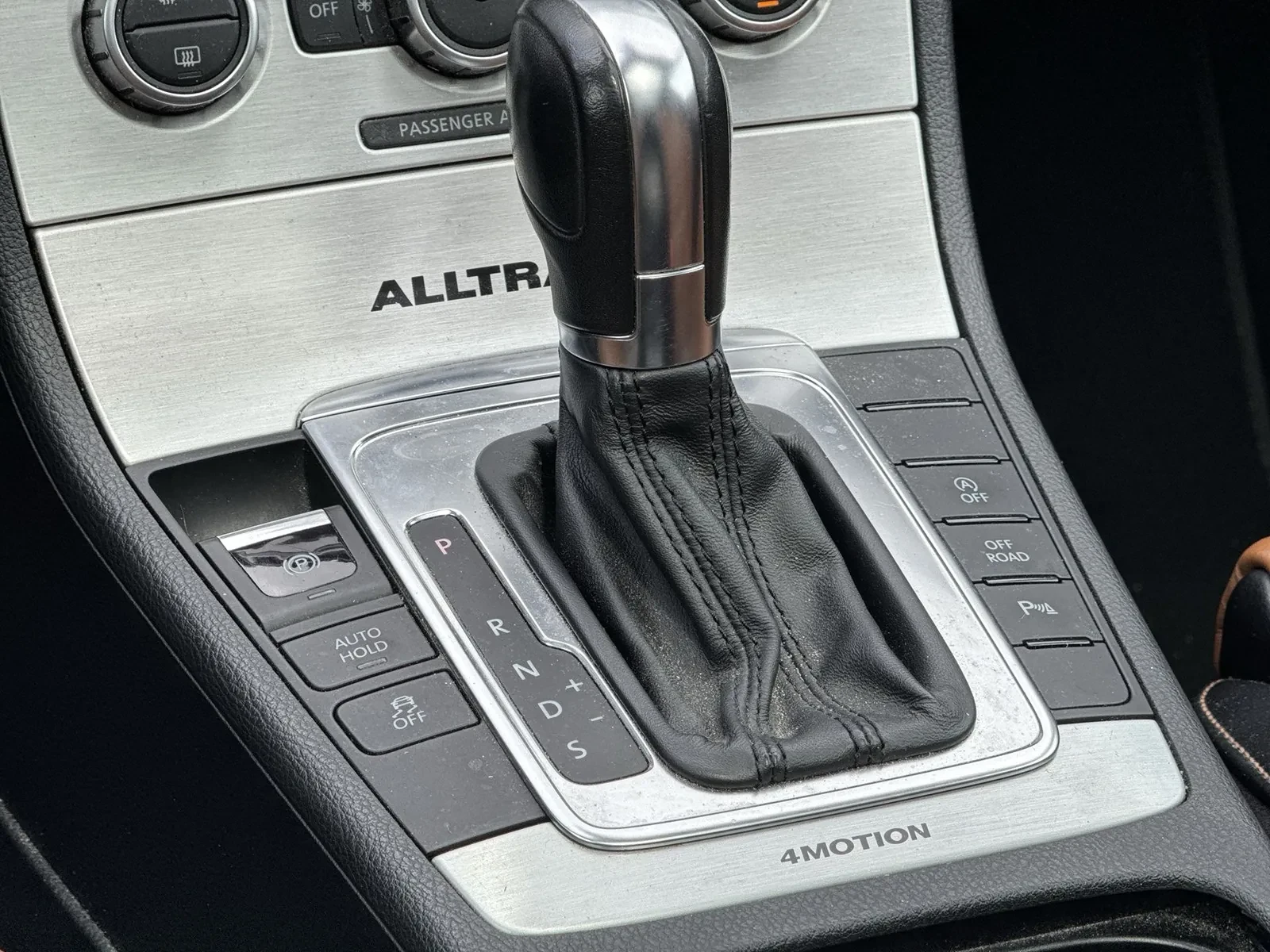 VW Alltrack, снимка 11 - Автомобили и джипове - 53953608