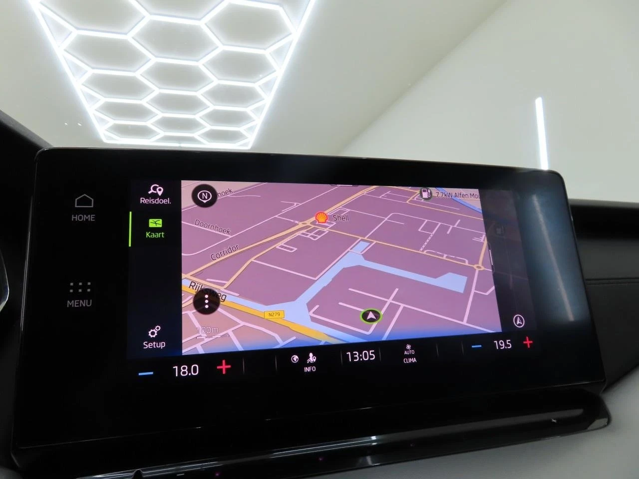 Skoda Octavia 1.0 TSI Sport Business, снимка 11 - Автомобили и джипове - 54040245