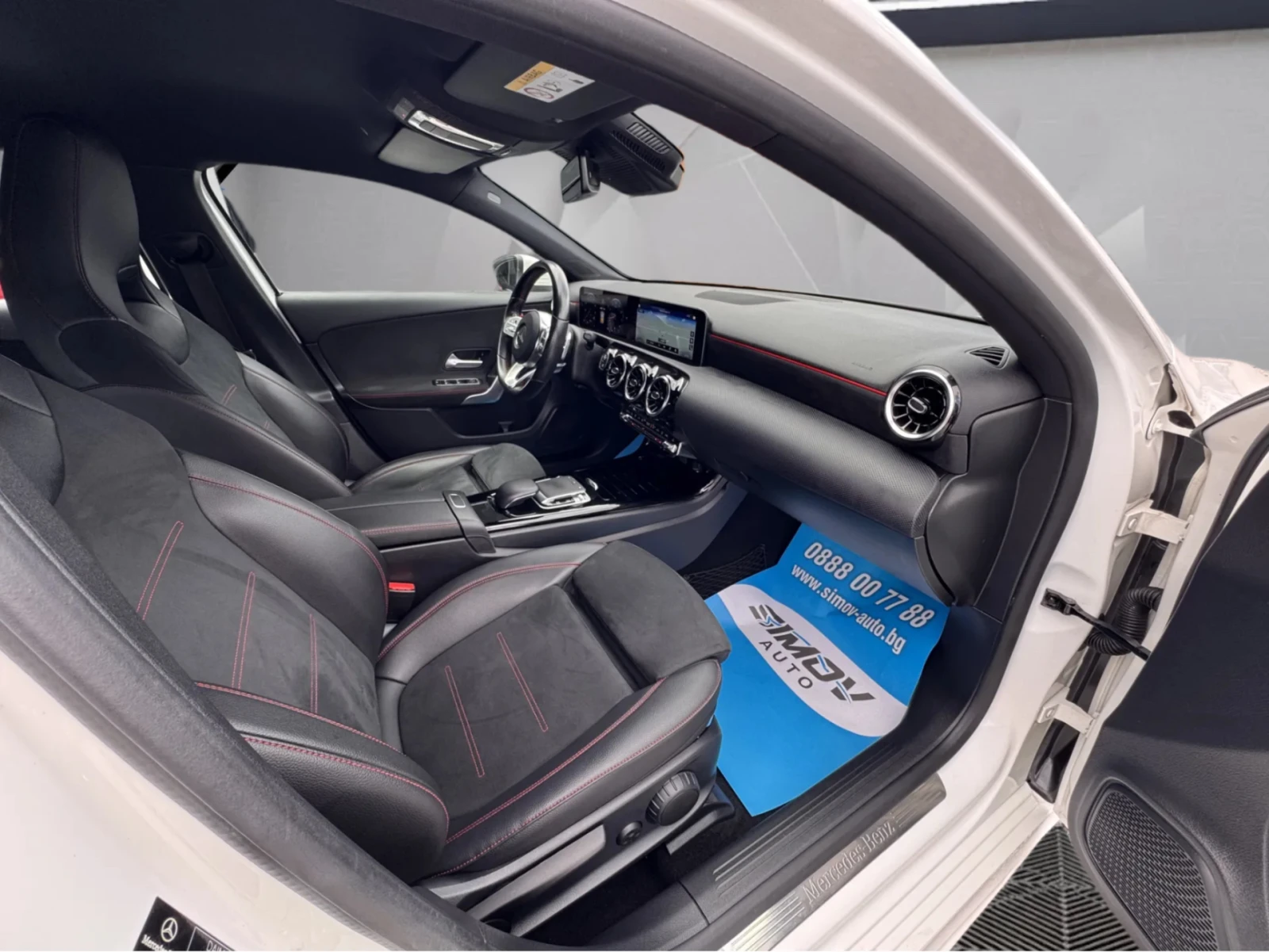 Mercedes-Benz A 180 AMG-PACKET ДИСТРОНИК НАВИГАЦИЯ КОЖА ПОДГРЕВ , снимка 15 - Автомобили и джипове - 54149576