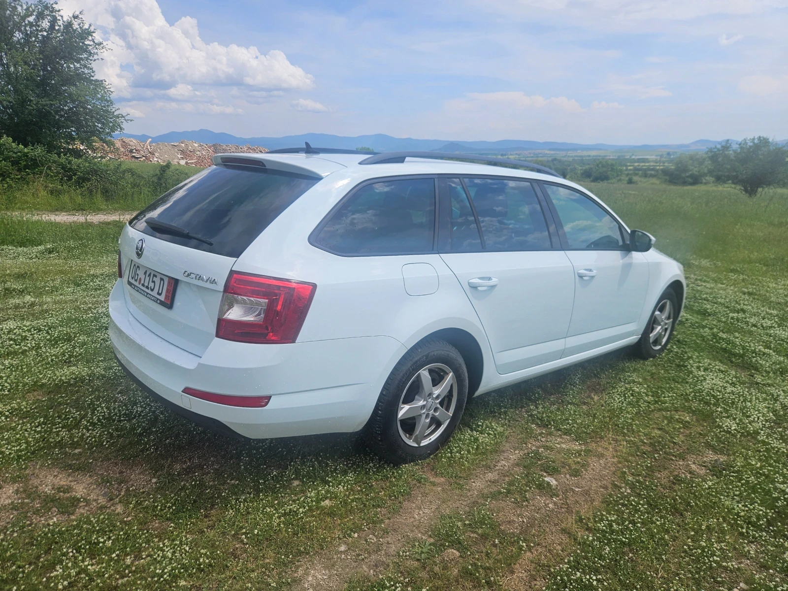 Skoda Octavia 2.0TDI Автоматик, снимка 5 - Автомобили и джипове - 54786040