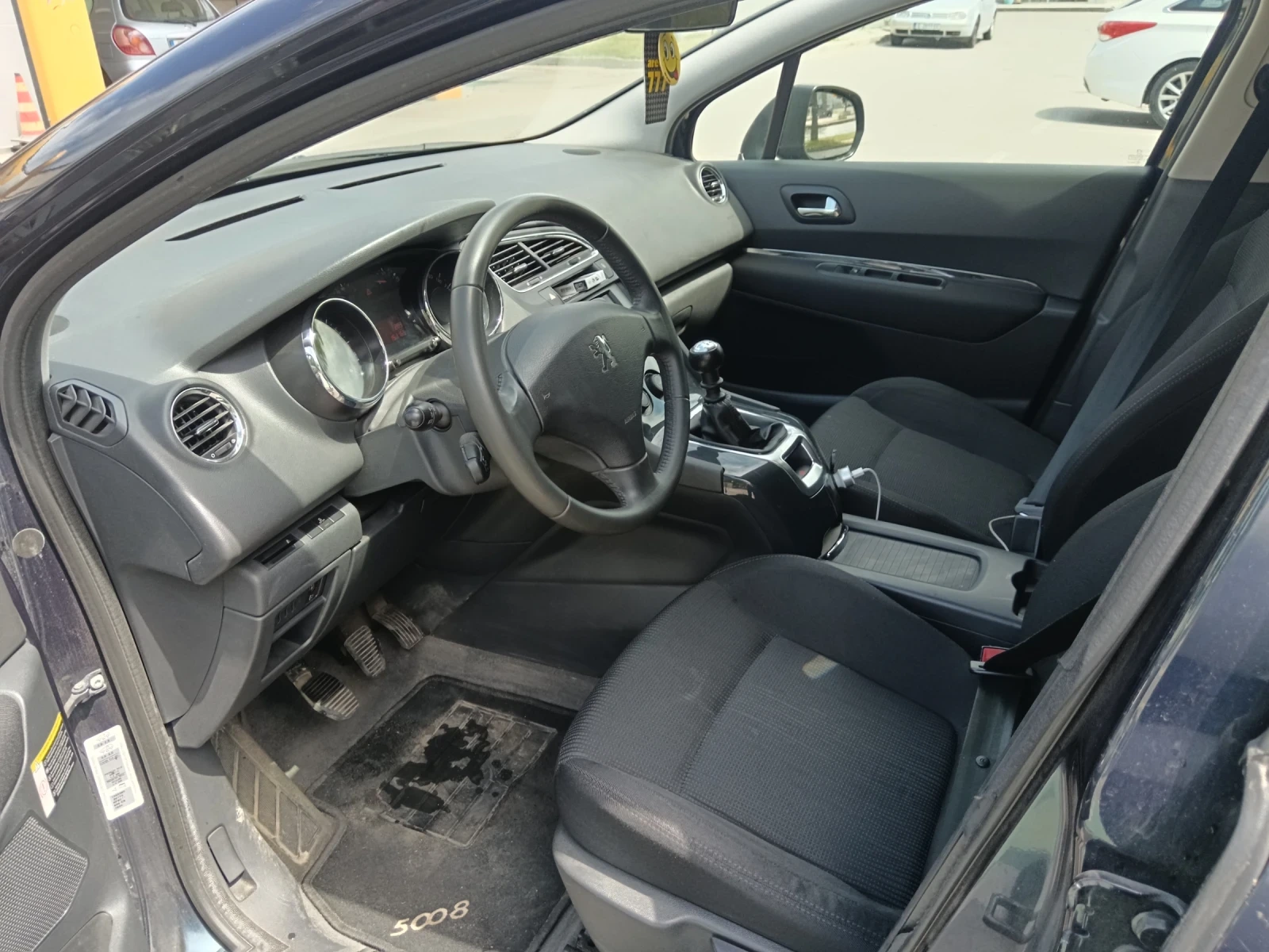 Peugeot 5008 HDI, снимка 6 - Автомобили и джипове - 55127455