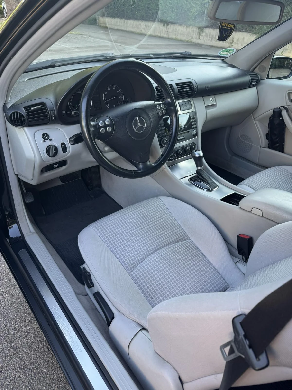 Mercedes-Benz C 200 C 200 kompressor, снимка 8 - Автомобили и джипове - 54933664