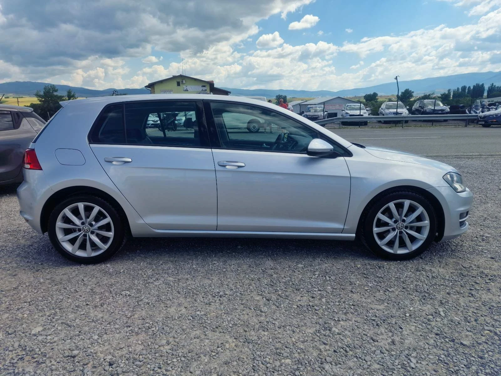 VW Golf 1.6TDI -110 k.c EURO 6, снимка 6 - Автомобили и джипове - 54974368