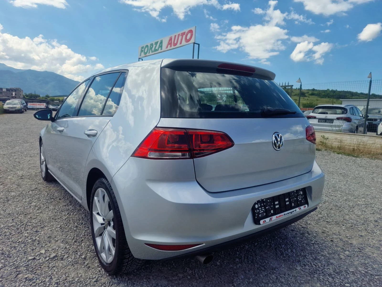 VW Golf 1.6TDI -110 k.c EURO 6, снимка 3 - Автомобили и джипове - 54974368
