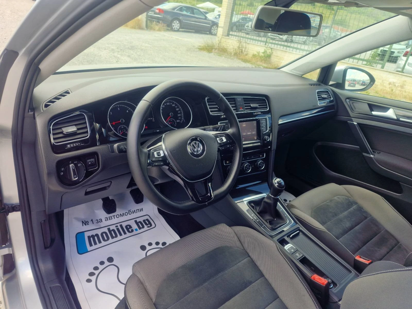 VW Golf 1.6TDI -110 k.c EURO 6, снимка 8 - Автомобили и джипове - 54974368