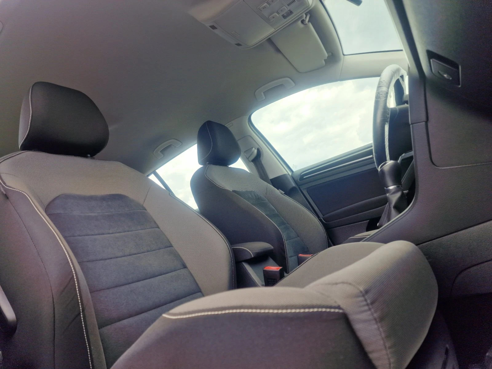 VW Golf 1.6TDI -110 k.c EURO 6, снимка 13 - Автомобили и джипове - 54974368