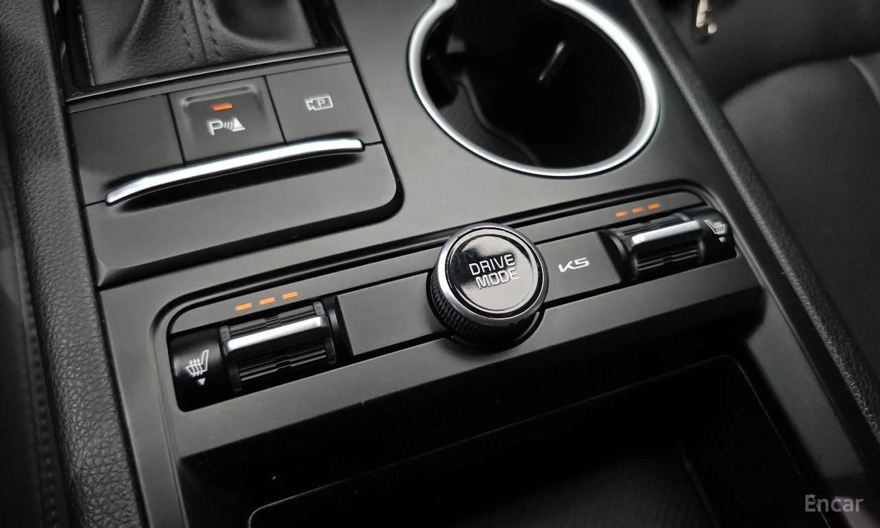 Kia K5 2.0* LPI* ПОДГРЕВ* КАМЕРА* КЕЙЛЕС* LANE* ASSIST* , снимка 11 - Автомобили и джипове - 54996917