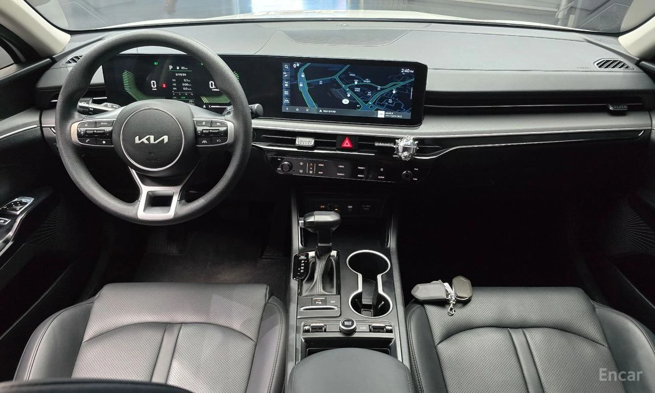 Kia K5 2.0* LPI* ПОДГРЕВ* КАМЕРА* КЕЙЛЕС* LANE* ASSIST* , снимка 6 - Автомобили и джипове - 54996917