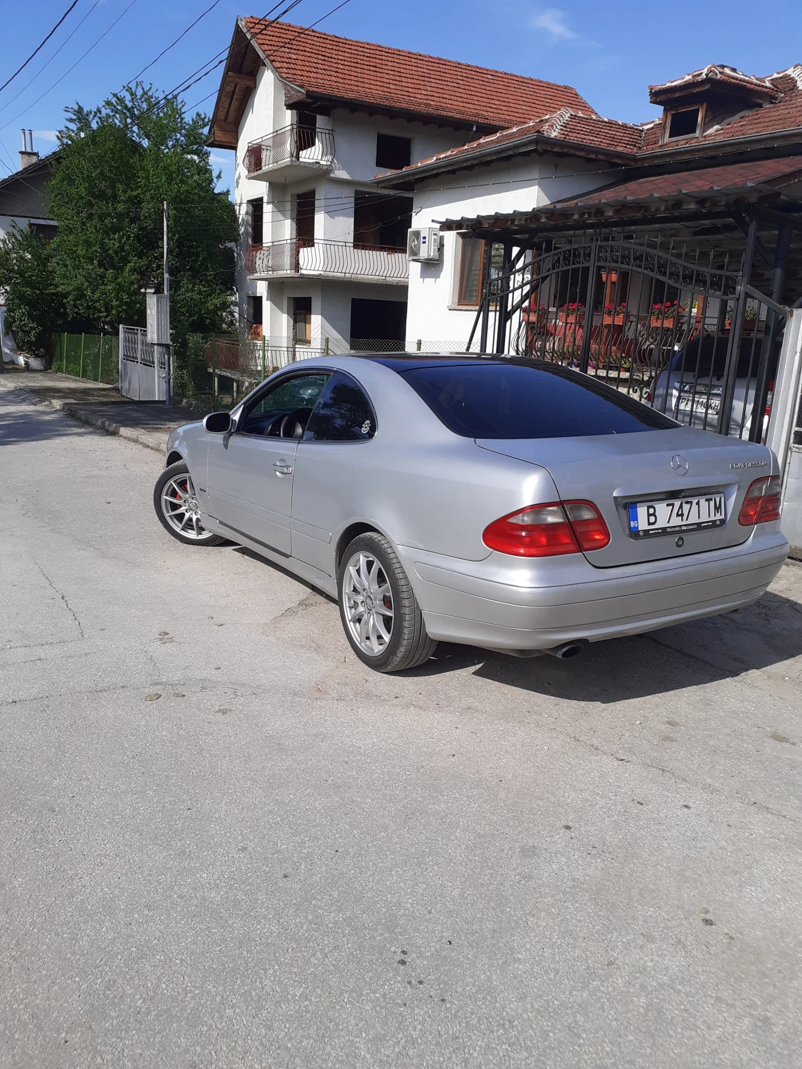 Mercedes-Benz CLK 200 Kompressor, снимка 2 - Автомобили и джипове - 55217220
