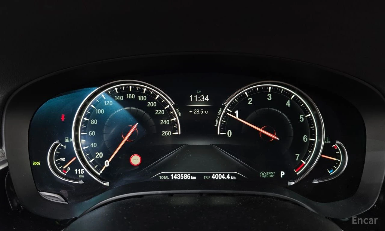 BMW 530 M* SPORT* ОБДУХВАНЕ* ДИСТРОНИК* ХЕДЪП* , снимка 12 - Автомобили и джипове - 55467154