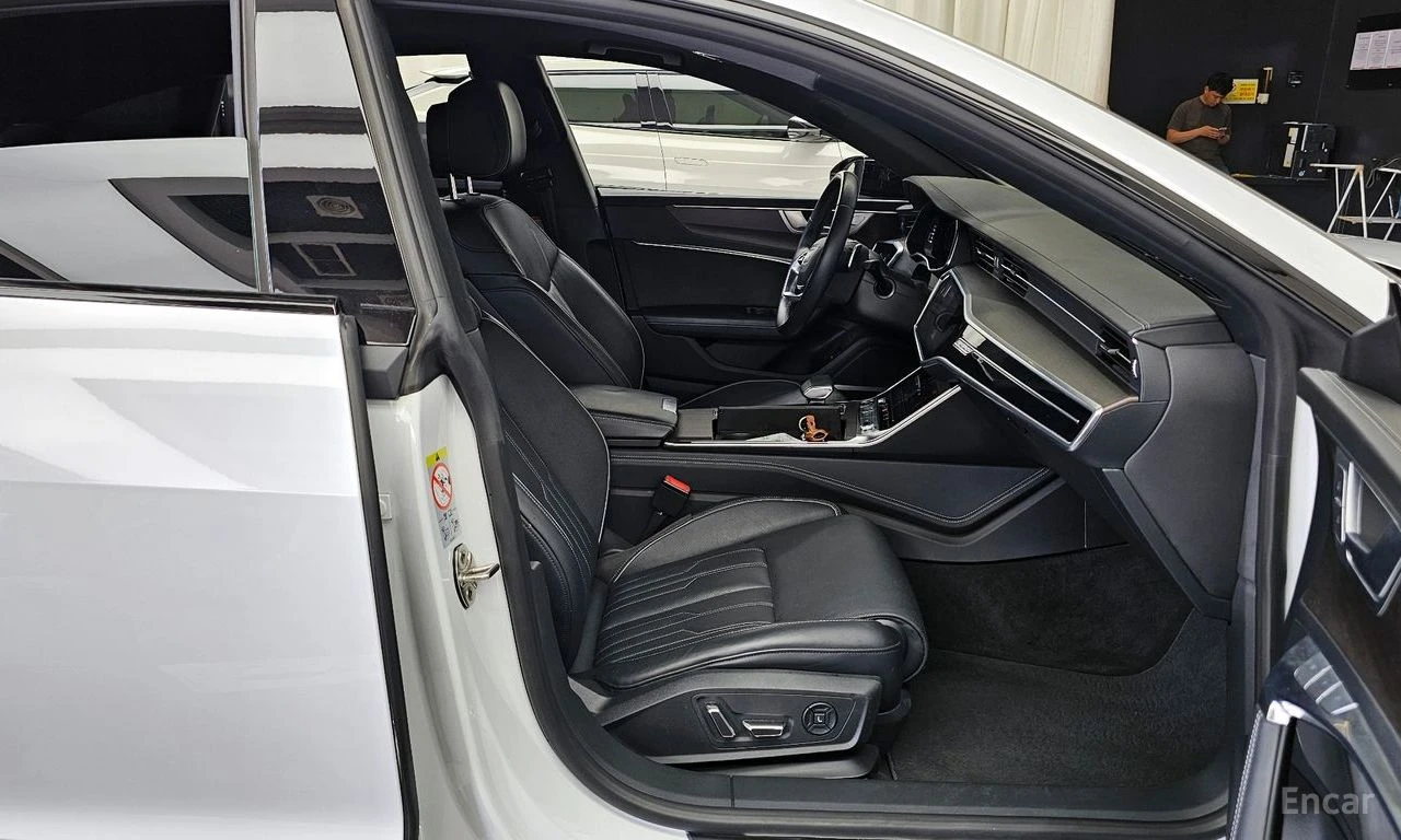 Audi A7 55TFSI* MATRIX* S* LINE* ОБДУХВАНЕ* ДИСТРОНИК* , снимка 14 - Автомобили и джипове - 55485390