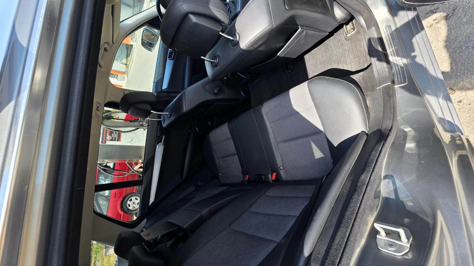 Mercedes-Benz C 220, снимка 7 - Автомобили и джипове - 55810076