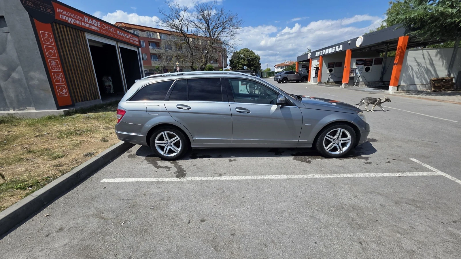 Mercedes-Benz C 220, снимка 2 - Автомобили и джипове - 55810076