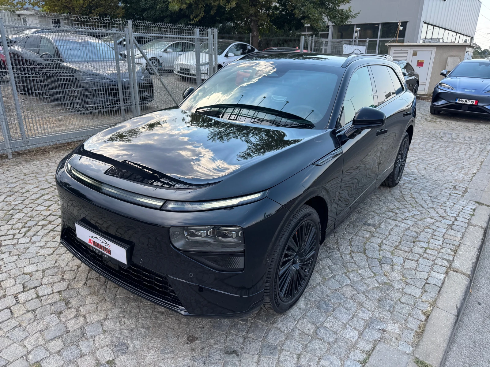 Xpeng G9 AWD Performace BLACK EDITION, снимка 3 - Автомобили и джипове - 56020430
