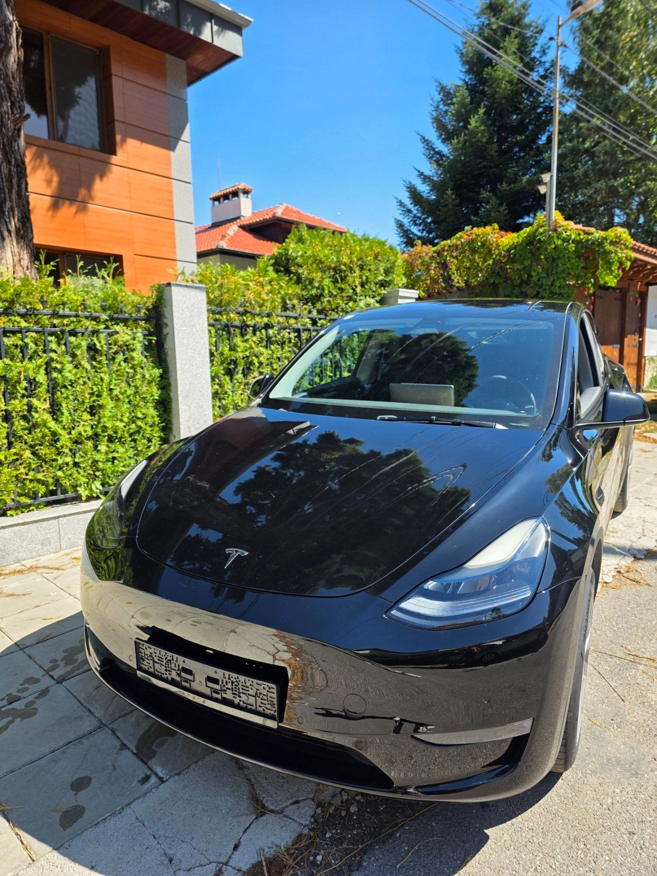 Tesla Model Y Long Range