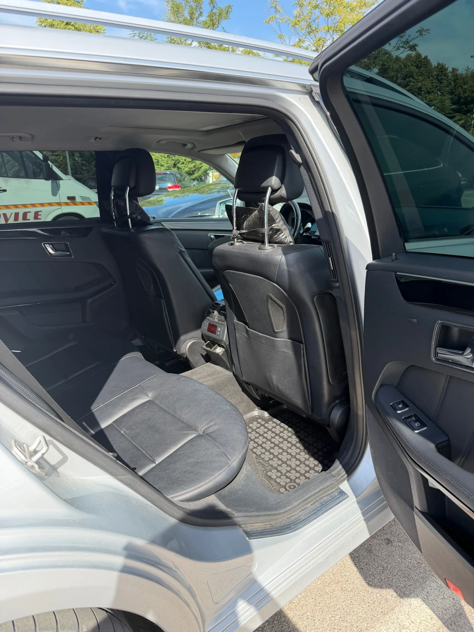 Mercedes-Benz E 350, снимка 10 - Автомобили и джипове - 56331696