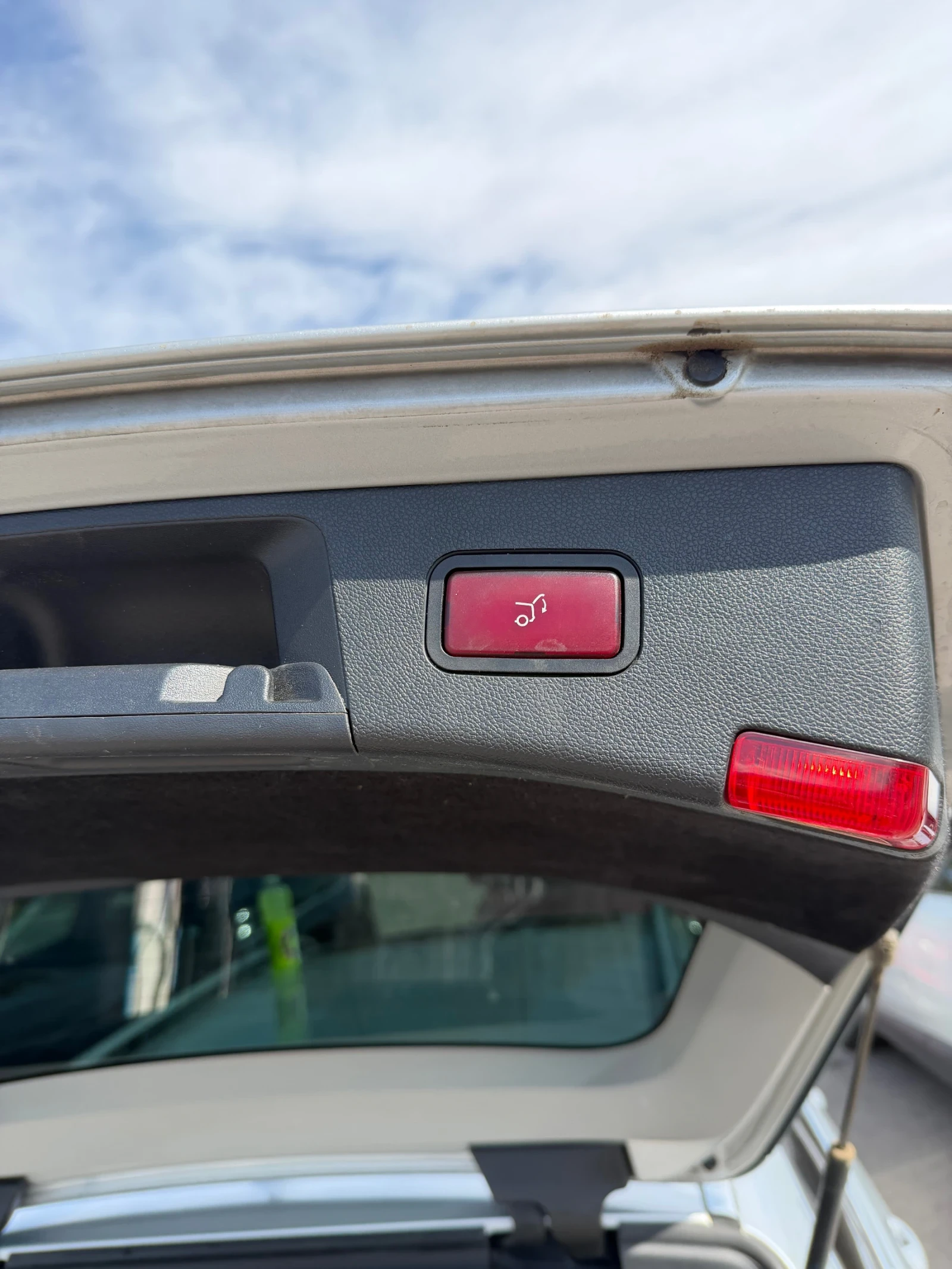 Mercedes-Benz E 350, снимка 15 - Автомобили и джипове - 56331696