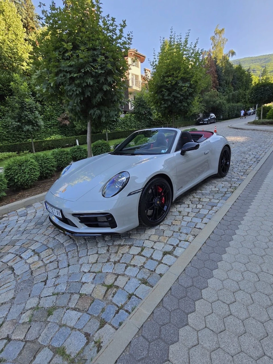 Porsche 911 GTS 4 Cabriolet