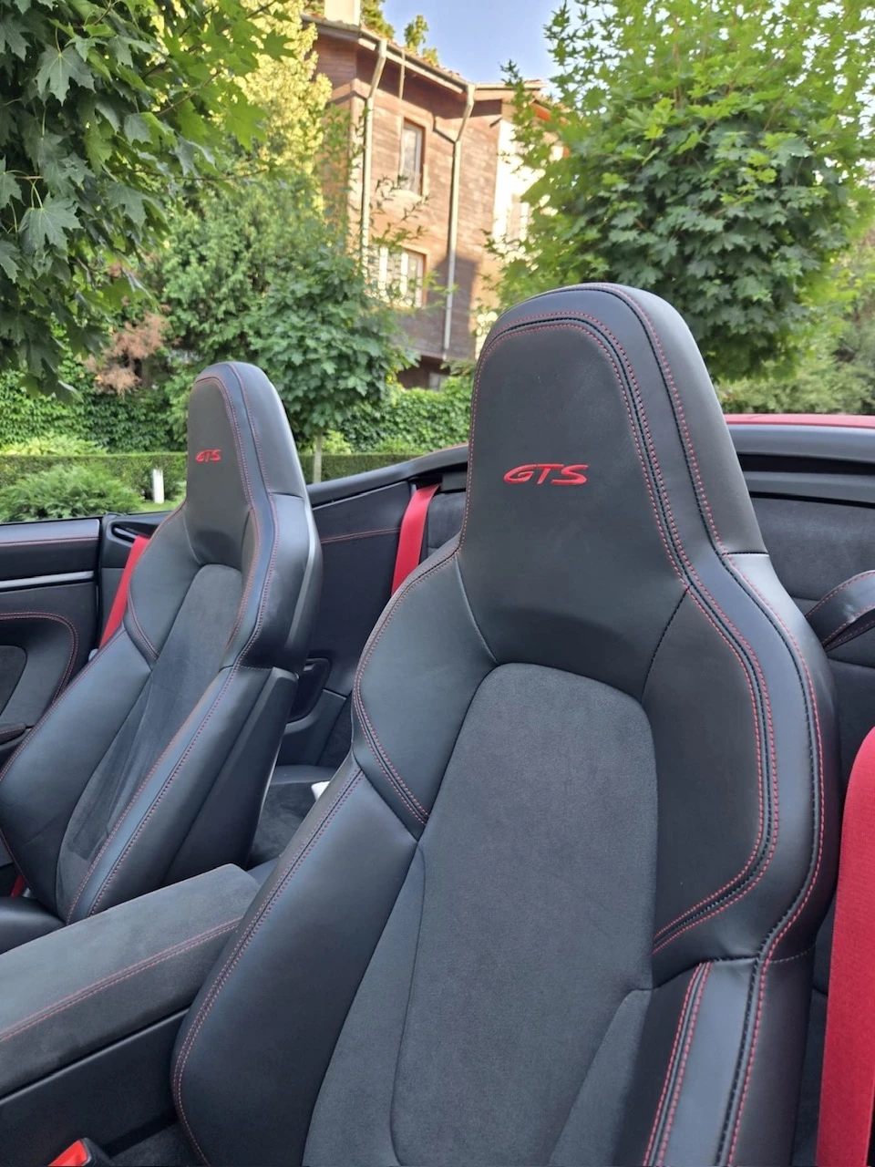 Porsche 911 GTS 4 Cabriolet, снимка 6 - Автомобили и джипове - 56524922