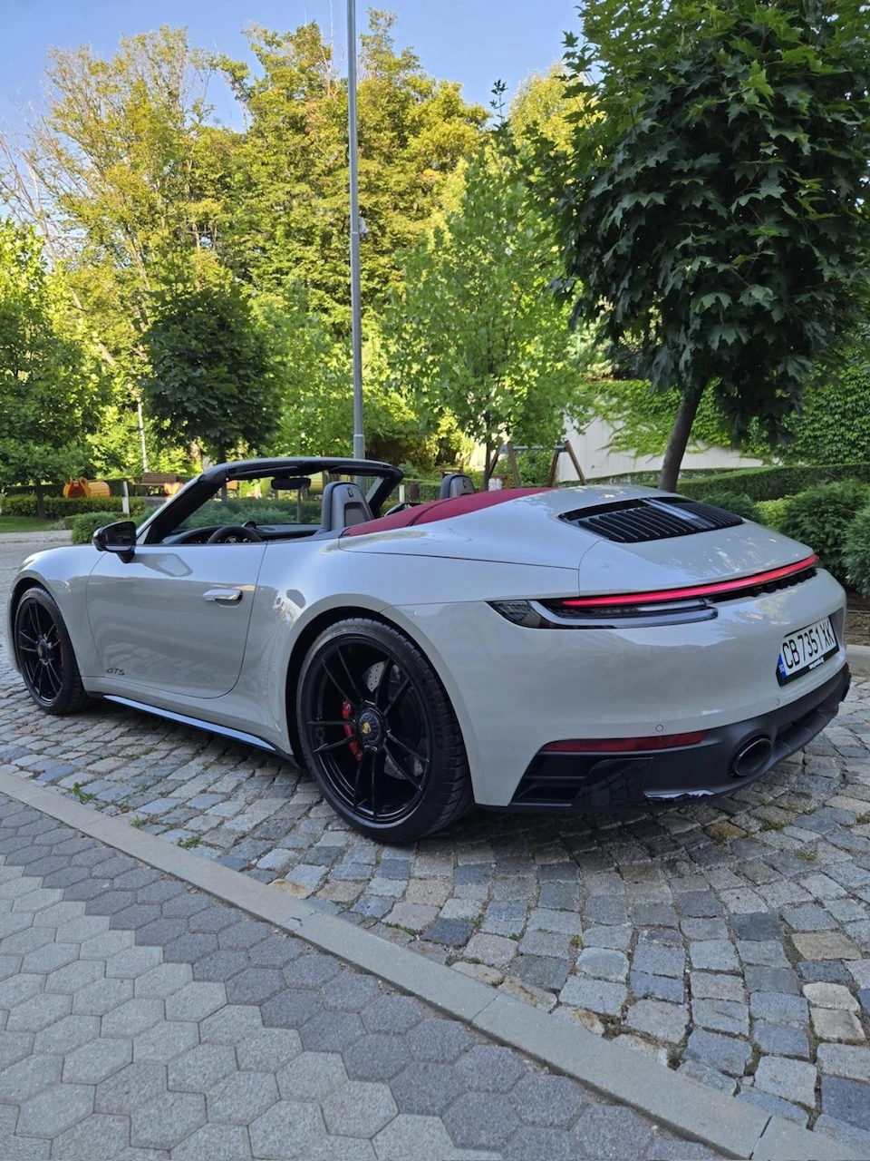 Porsche 911 GTS 4 Cabriolet, снимка 4 - Автомобили и джипове - 56524922