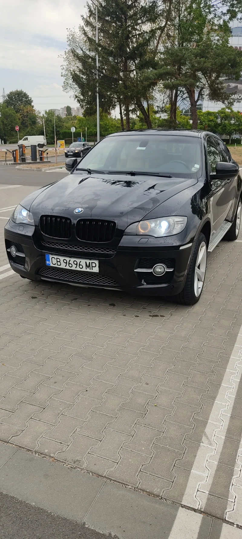 BMW X6 Най здравият мотор!, снимка 1 - Автомобили и джипове - 48775835