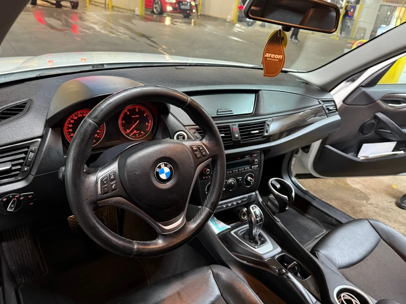 BMW X1, снимка 11 - Автомобили и джипове - 50421600