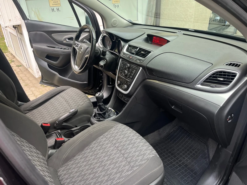 Opel Mokka 1.6 ГАЗ, снимка 10 - Автомобили и джипове - 52045796
