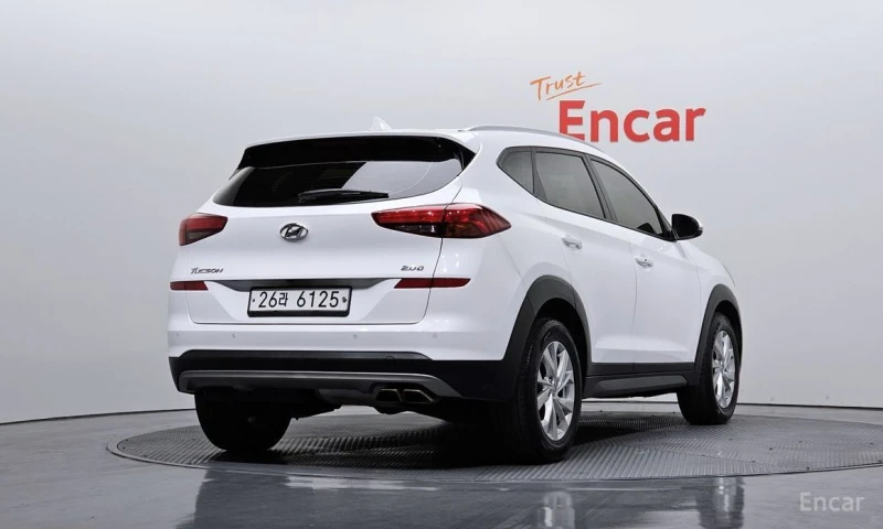 Hyundai Tucson, снимка 2 - Автомобили и джипове - 53439765