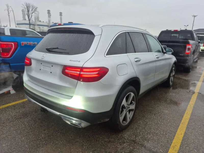 Mercedes-Benz GLC * 300 * CARFAX * ЦЕНА ДО БГ, снимка 3 - Автомобили и джипове - 53595121