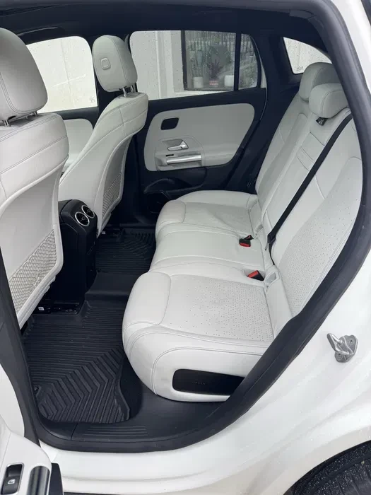 Mercedes-Benz EQA 250 AMG Line - изображение 5