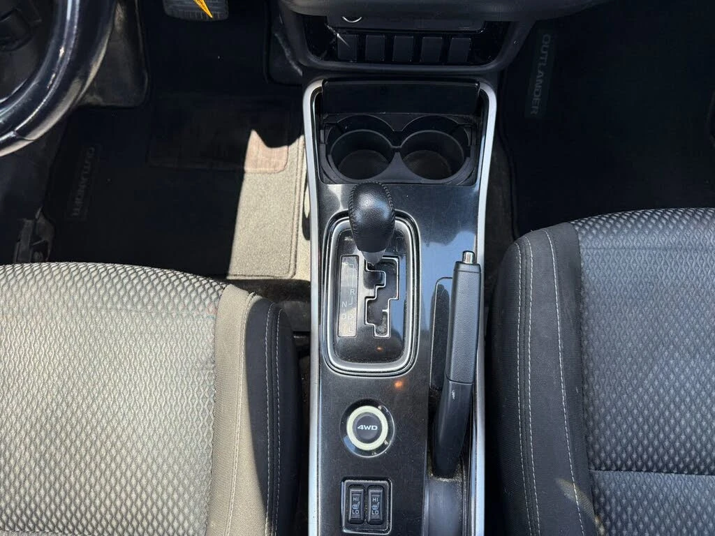 Mitsubishi Outlander ES S-AWC* *  | Mobile.bg   12